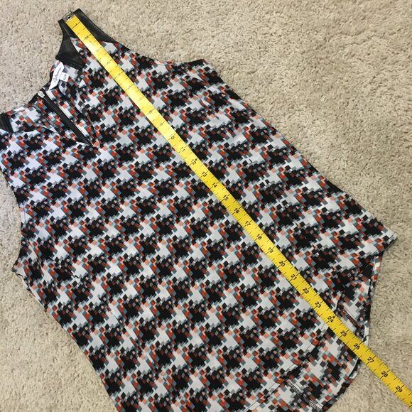 Two Tone Pixel & Faux Leather Shoulder Back Zipper Tank Top - Picture 13 of 13